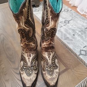 Corral brand snip toe cowgirl boots